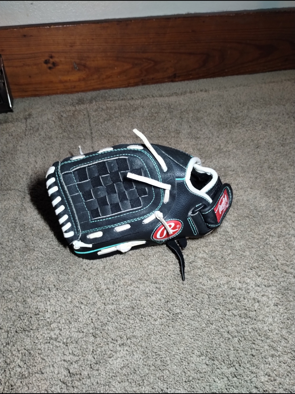 Rawlings Black  Softball Glove with White Lacing Sz 11.5 Inch